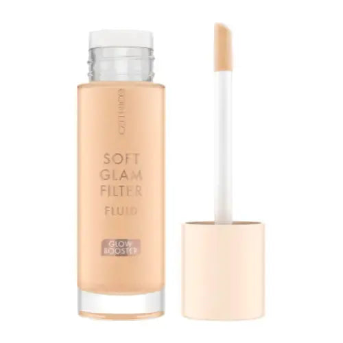 Catrice Soft Glam Filter Fluid 015 Light, vloeibare foundation met stralende finish
