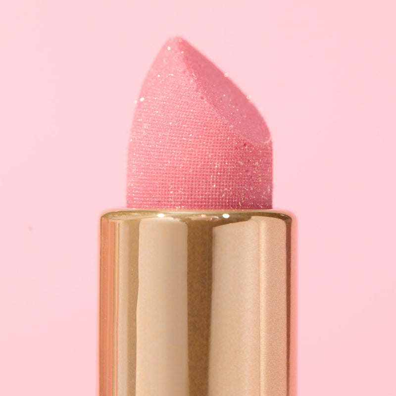 Essence Dancing Around the Xmas Tree Lip Beautifier 01 Snowflake Salsa, glanzende lip beautifier met glitter