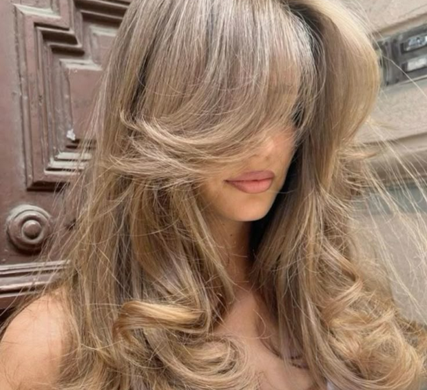 <h2>Bombshell Blowout</h2>