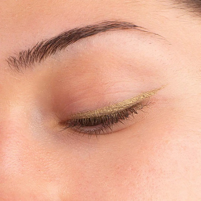 La Crique Liquid Eyeshadow & Highlighter Summer Pistachio
