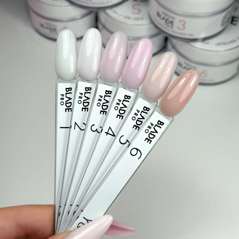 Yoshi Blade Pro Gel 1, melkwitte builder gel voor nagelverlenging en -opbouw, foto 4 van 5