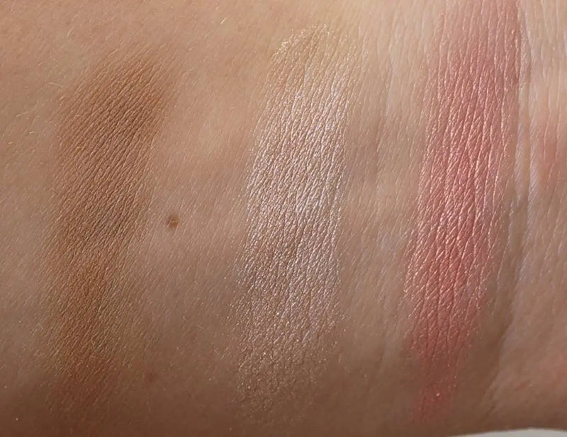Revolution Contour Kit Ultra Fair C01