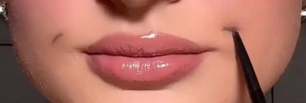 Wat is dimple contouring? - Lees alles over deze trend bij Boozyshop