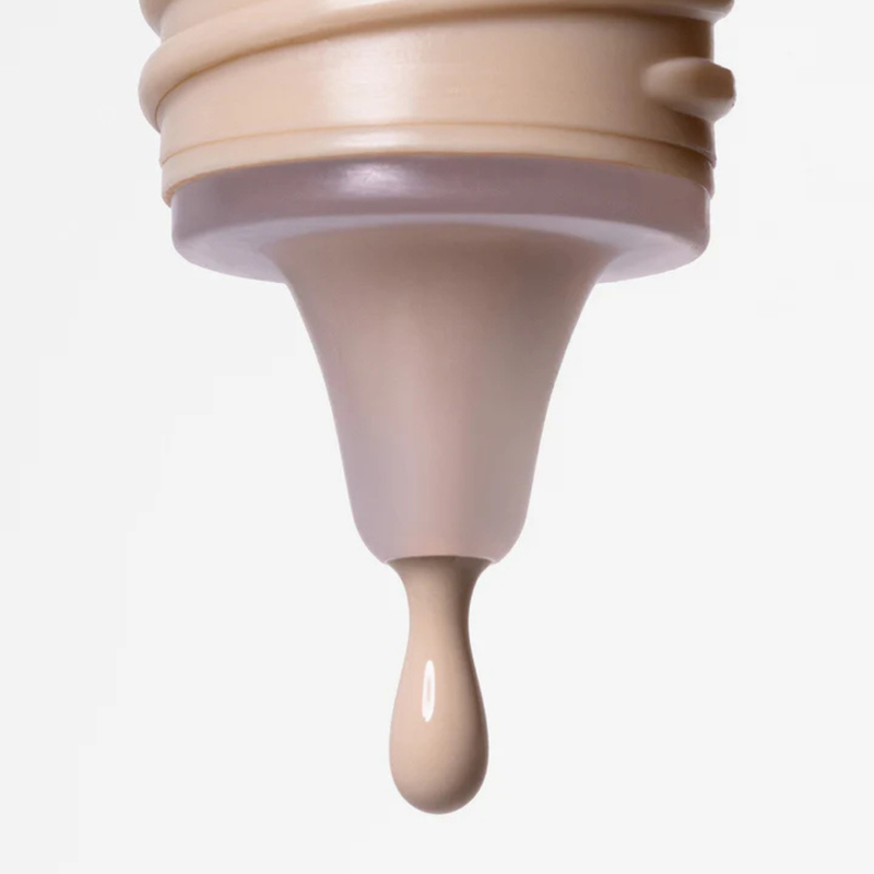 Astra Make Up Filterdrop Skin Tint Light, lichtgewicht skin tint met stralende finish, foto 3 van 5