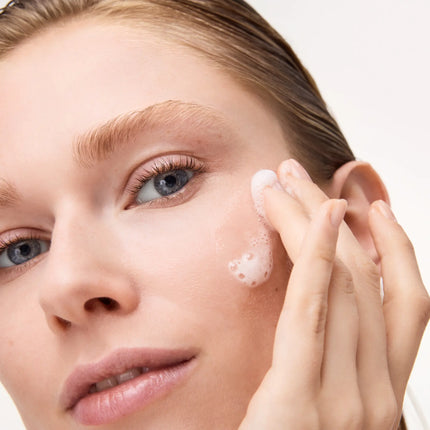 Catrice Soft Glam Foam Primer 010 Beyond The Cloud