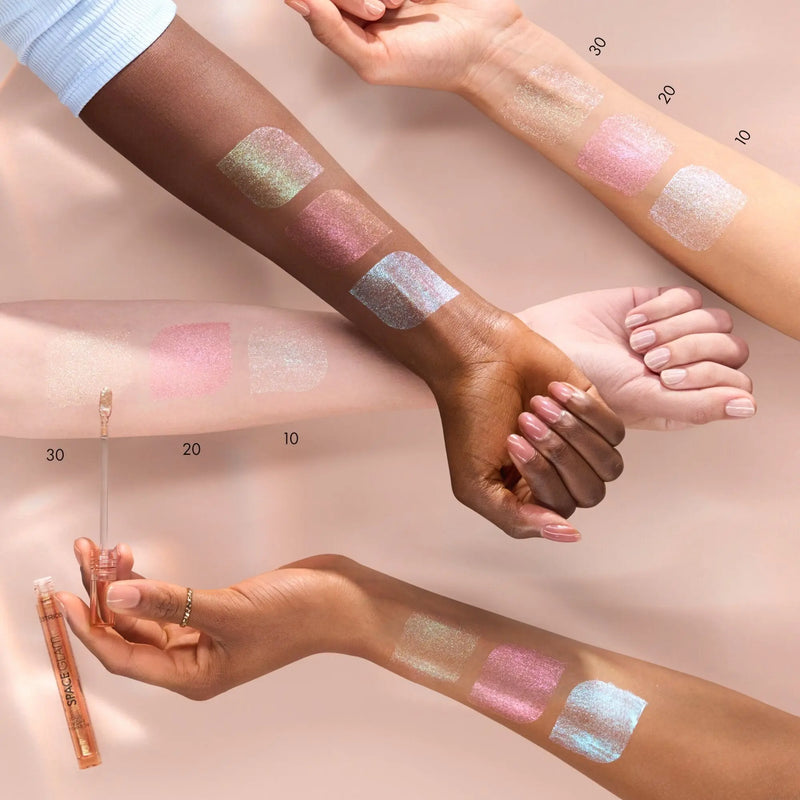 Catrice Space Glam Liquid Chrome Eyeshadow 010 Milky Way