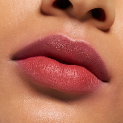 Essence Blur Soufflé Matte Lip Cream 12 Soft Launch