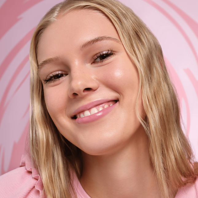 Essence Disney Alice In Wonderland Key Chain Sheer Lip Balm 02 Late But Great