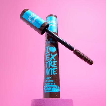 Essence I Love Extreme Crazy Volume Mascara Waterproof Brown 01 Cozy Brown
