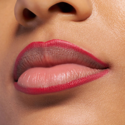 Essence POUTline Soft Glide Lip Pencil 05 Pout Out Loud