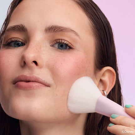 Essence X Disney The Little Mermaid Powder Brush Dancing On Waves