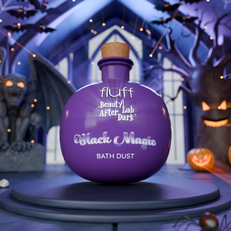 Fluff Beauty Lab After Dark Bath Black Magic Dust, voor een paarsgekleurd bad