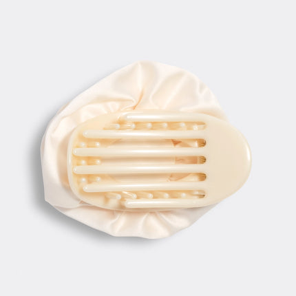 Kitsch Satin Rosette Flat Cloud Clip Cream