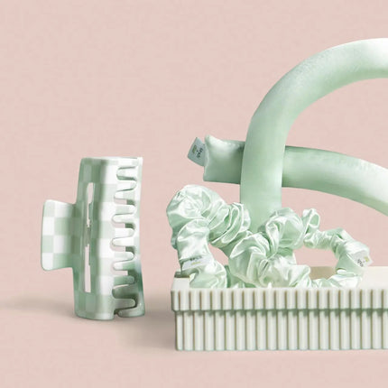 Kitsch x Divi Recycled Plastic Checkered Claw Clip