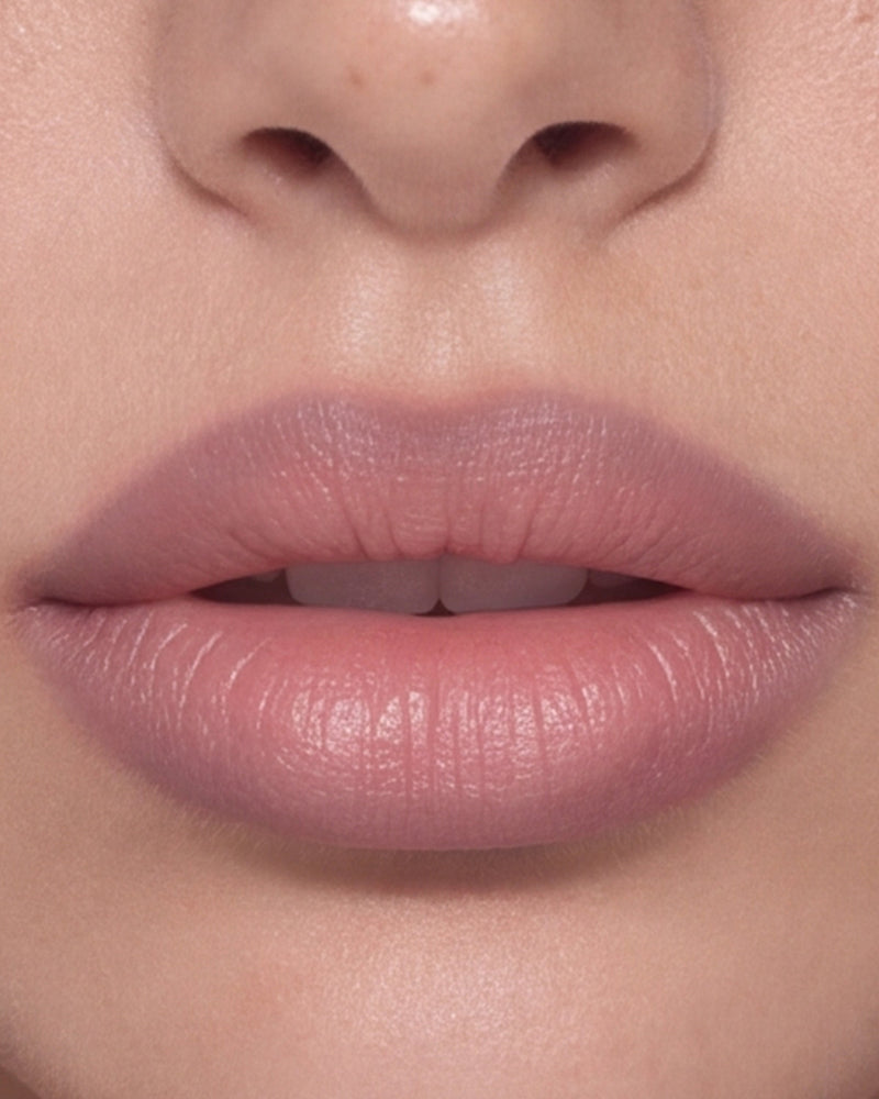 Moira Blur Lip Contour Liner 004 Magnolia, romige soft-focus lipliner voor vollere lippen, foto 2 van 7