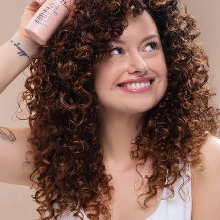 Neboa Curly Madeleine Just Curl Revitalizer Cream