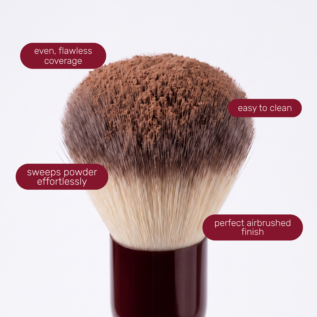 Kwastkop van de Boozyshop Flawless Powder Brush met tekstlabels over het gebruik