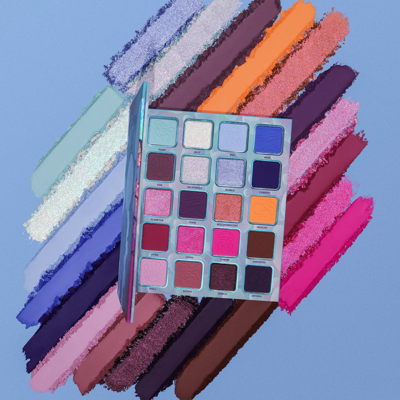 Singe Beauty Treacherous Bloom Palette, oogschaduw palette met 20 tinten, foto 2 van 5
