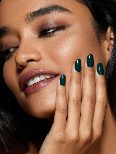 Static Nails Reusable Pop-On Manicure Emerald Noir Round